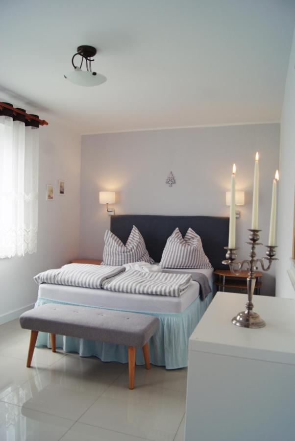 Iwona Pokoje Apartamenty Karwia Extérieur photo