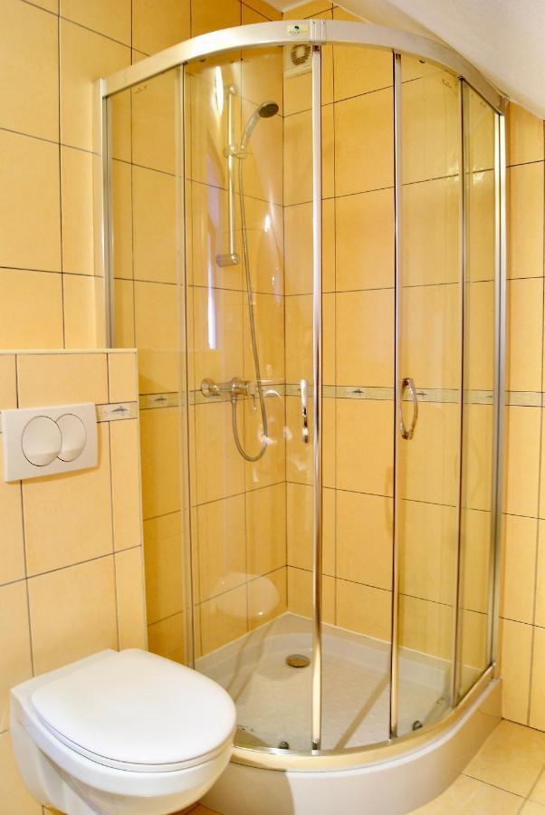 Iwona Pokoje Apartamenty Karwia Extérieur photo